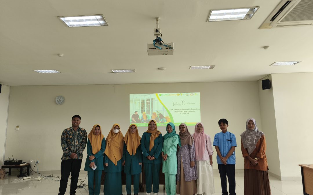 Library Orientation Sesi 3 di Perpustakaan UNISA Yogyakarta Berlangsung Seru dan Interaktif