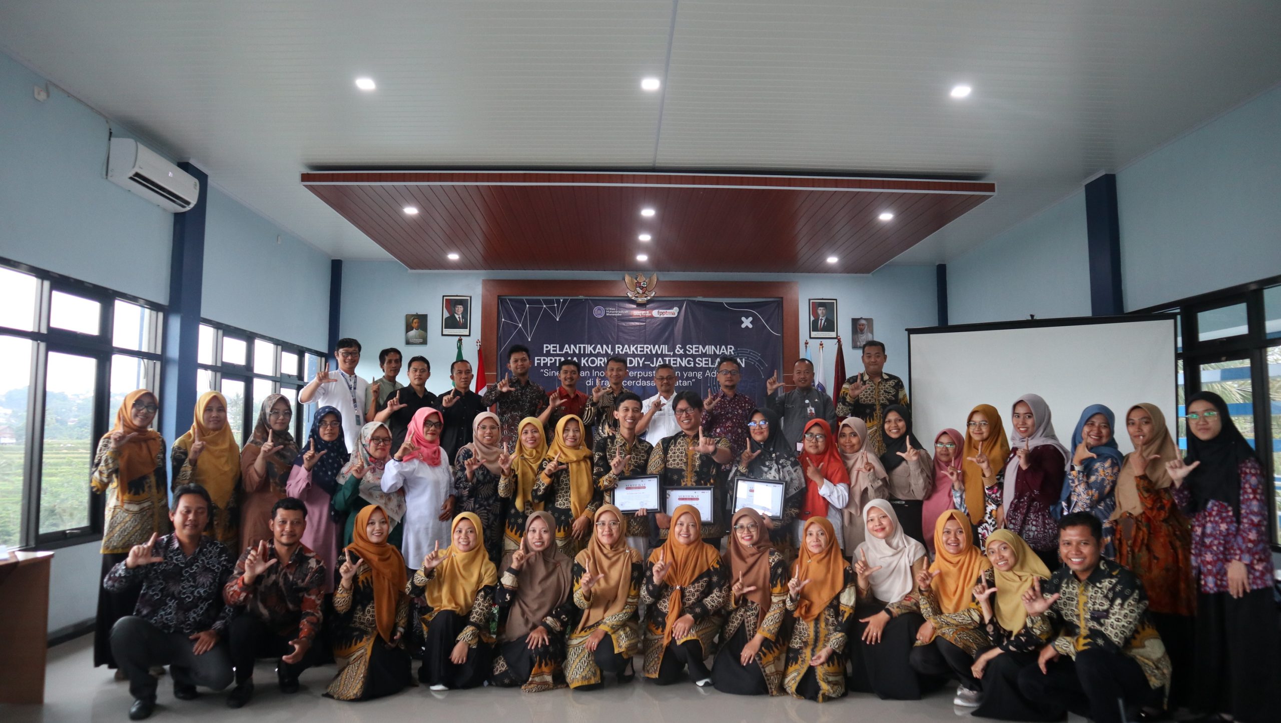 Perkuat Sinergi PTMA, Pustakawan UNISA Yogyakarta Berkontribusi Aktif dalam Pelantikan, Rakerwil, dan Seminar FPPTMA Korwil DIY–Jateng Selatan